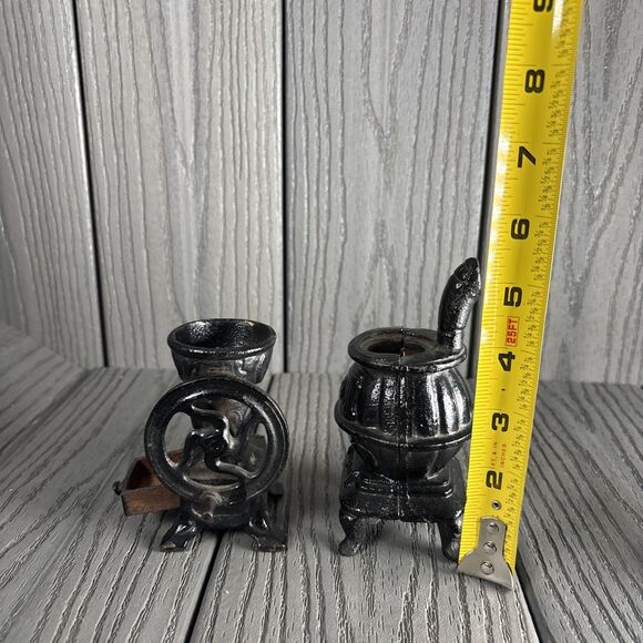 Vintage Small Pot Belly Stove Black Cast Iron 5" Tall + Coffee Grinder (Parts) - Picture 2 of 8